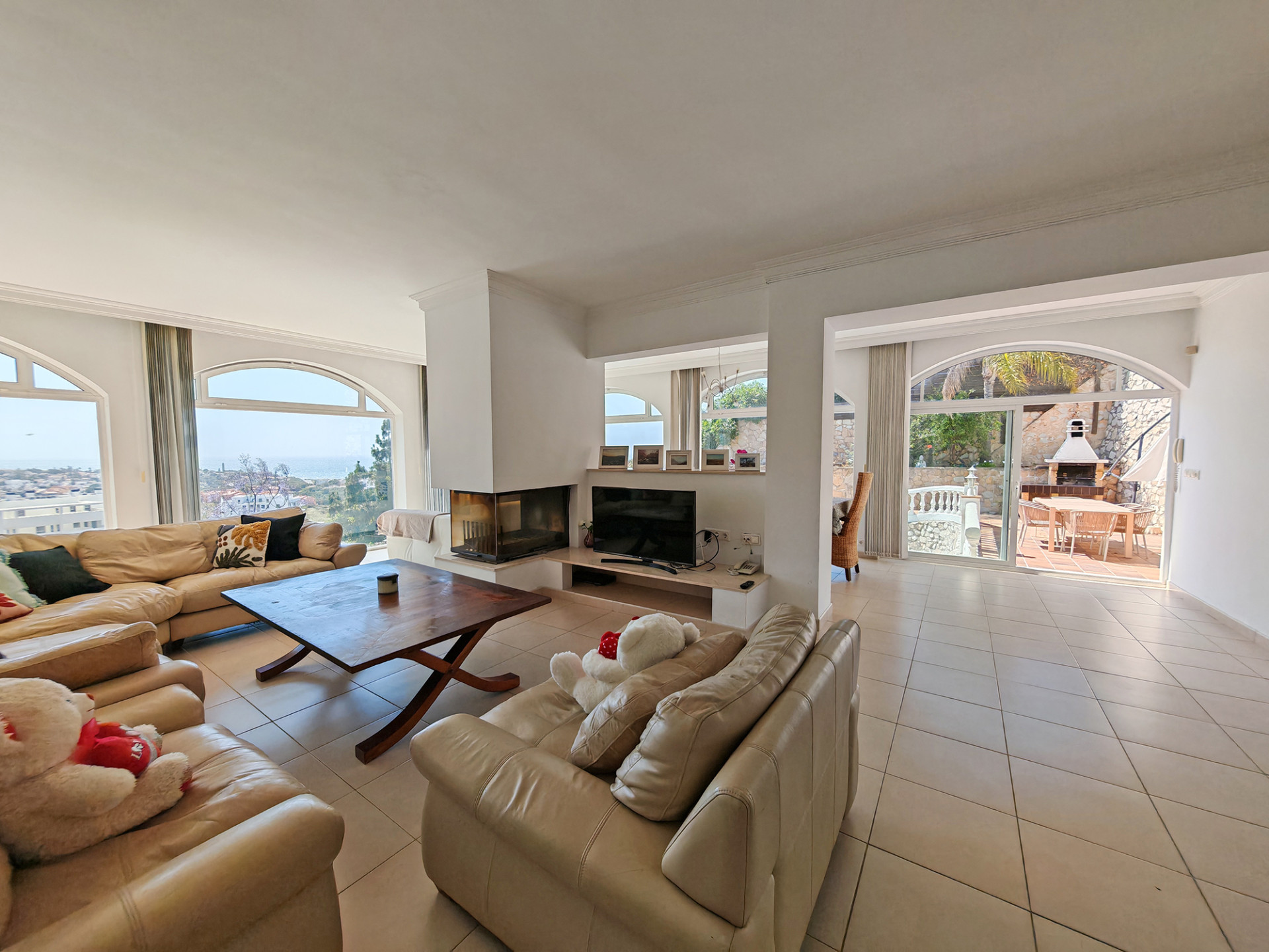 Casa de 4 Dormitorios en venta en La Cala de Mijas