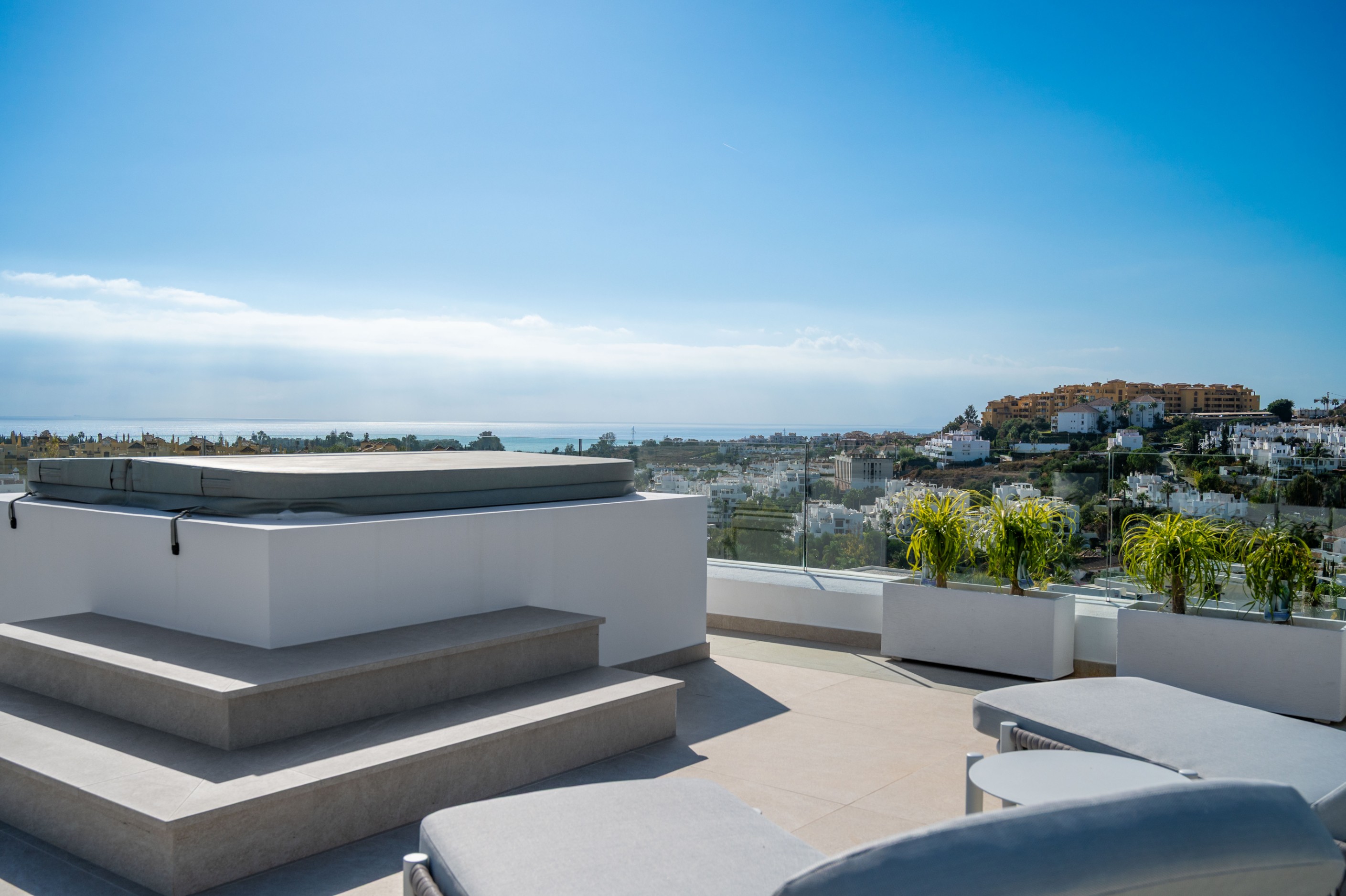 Casa de 6 Dormitorios en venta en Estepona