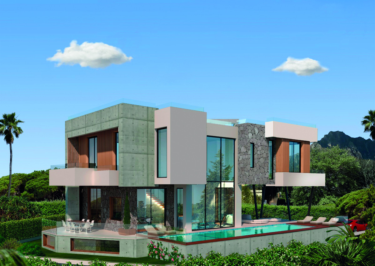 Casa de 5 Dormitorios en venta en Milla de Oro, Marbella