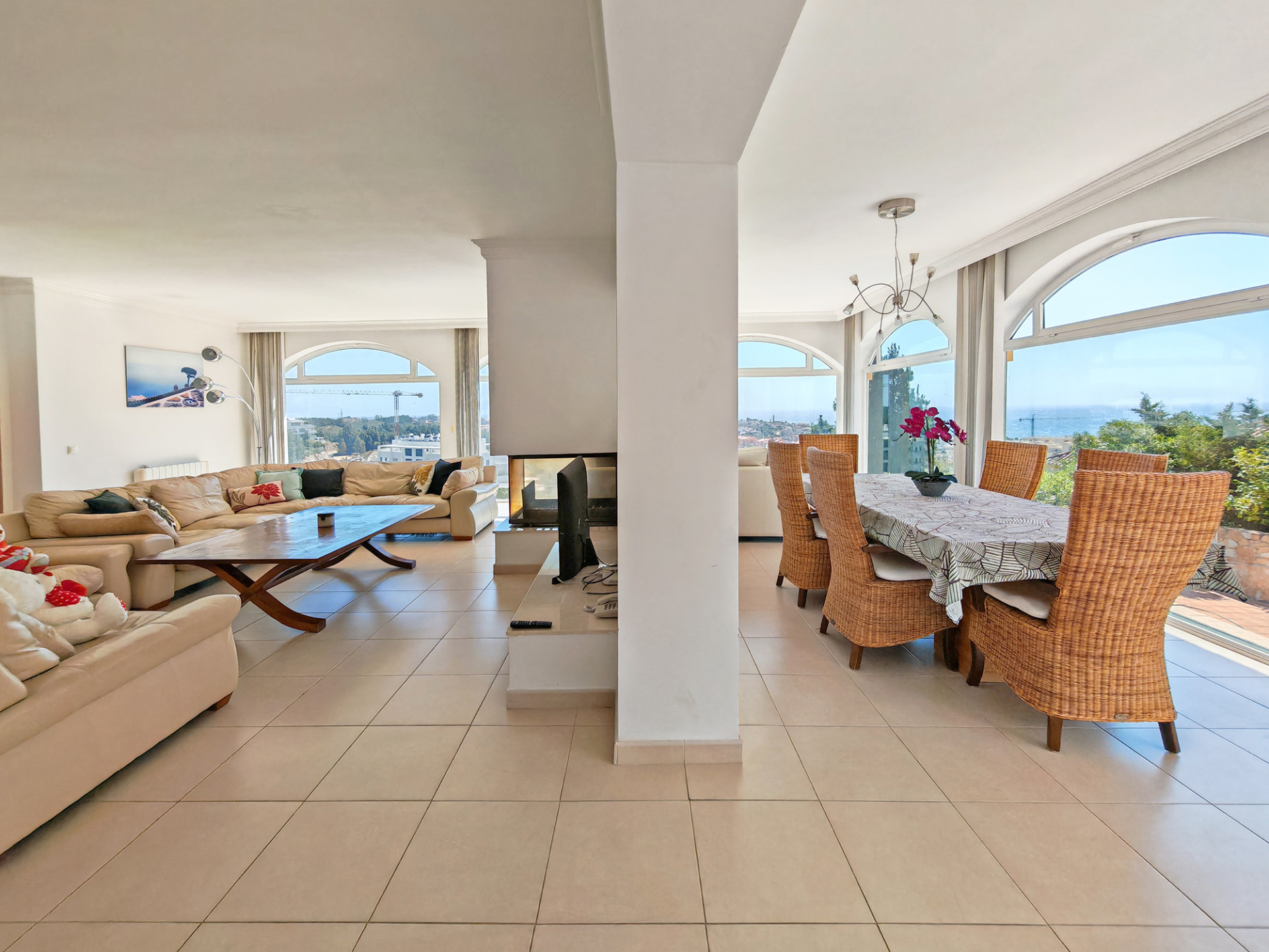 Casa de 4 Dormitorios en venta en La Cala de Mijas