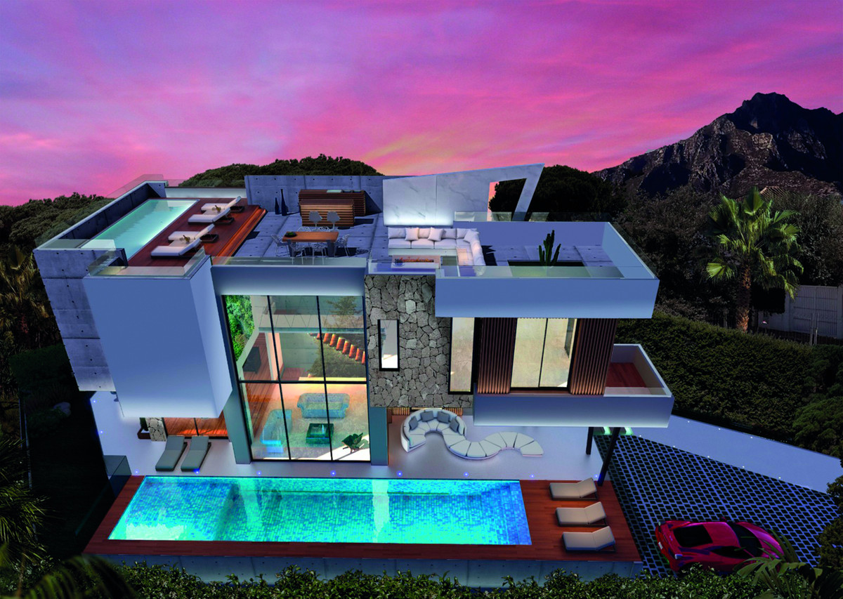 Casa de 5 Dormitorios en venta en Milla de Oro, Marbella