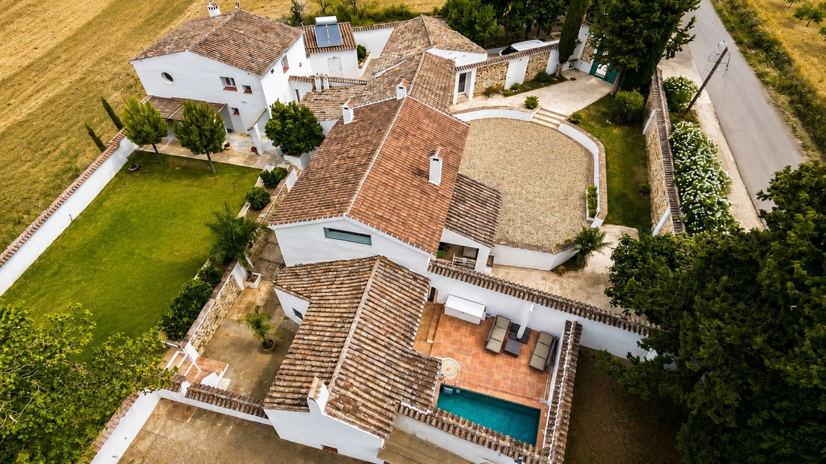 5 Bed, 5 Bath - Country House for Sale in Villanueva del Rosario