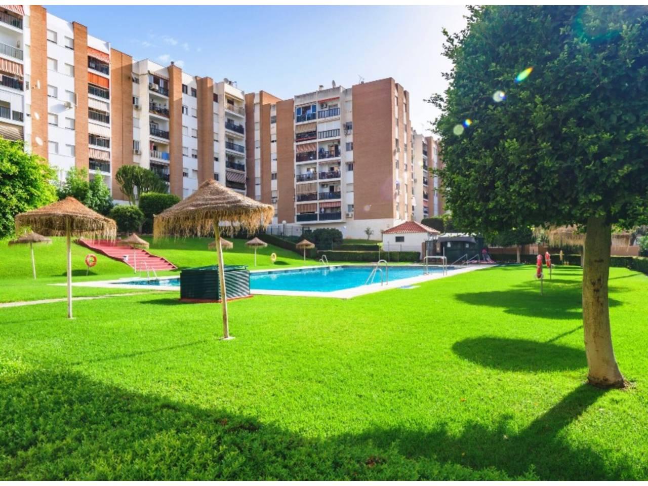 Piso de 3 Dormitorios en alquiler vacacional en Arroyo de la Miel, Benalmádena