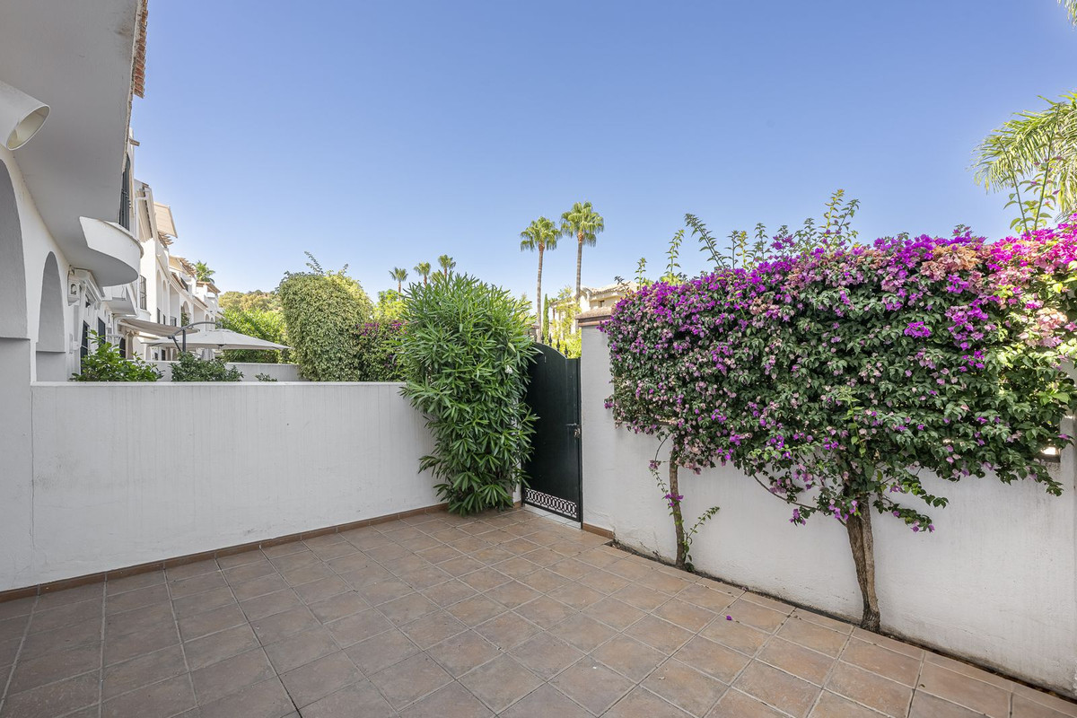 4 кровать 5 ванна Таунхаус для продажи в Nueva Andalucia, Marbella