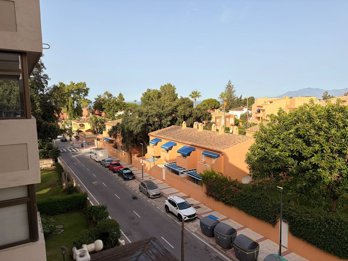 Piso de 2 Dormitorios y 1 Baño en venta en Marbella