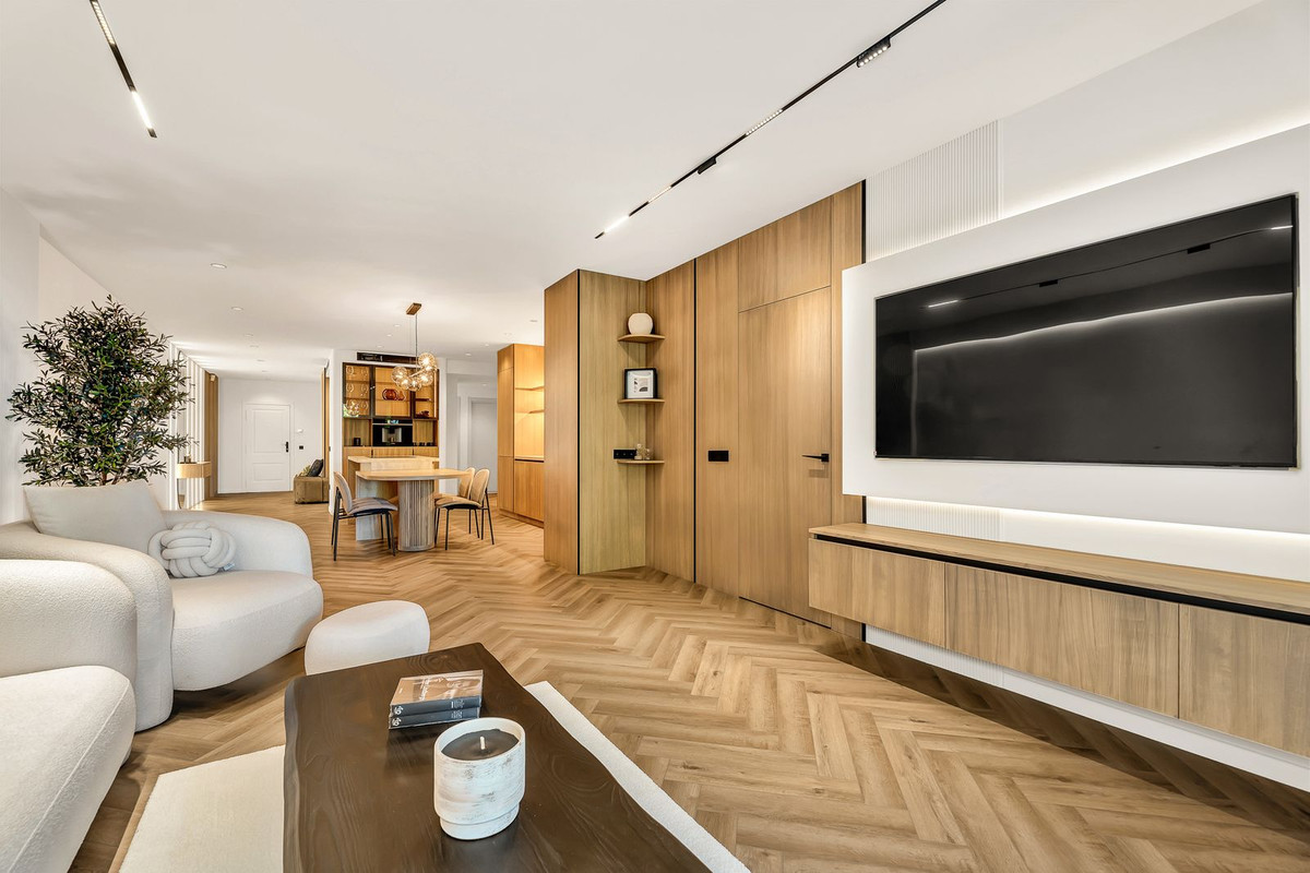 Piso de 3 Dormitorios en venta en Nueva Andalucía, Marbella