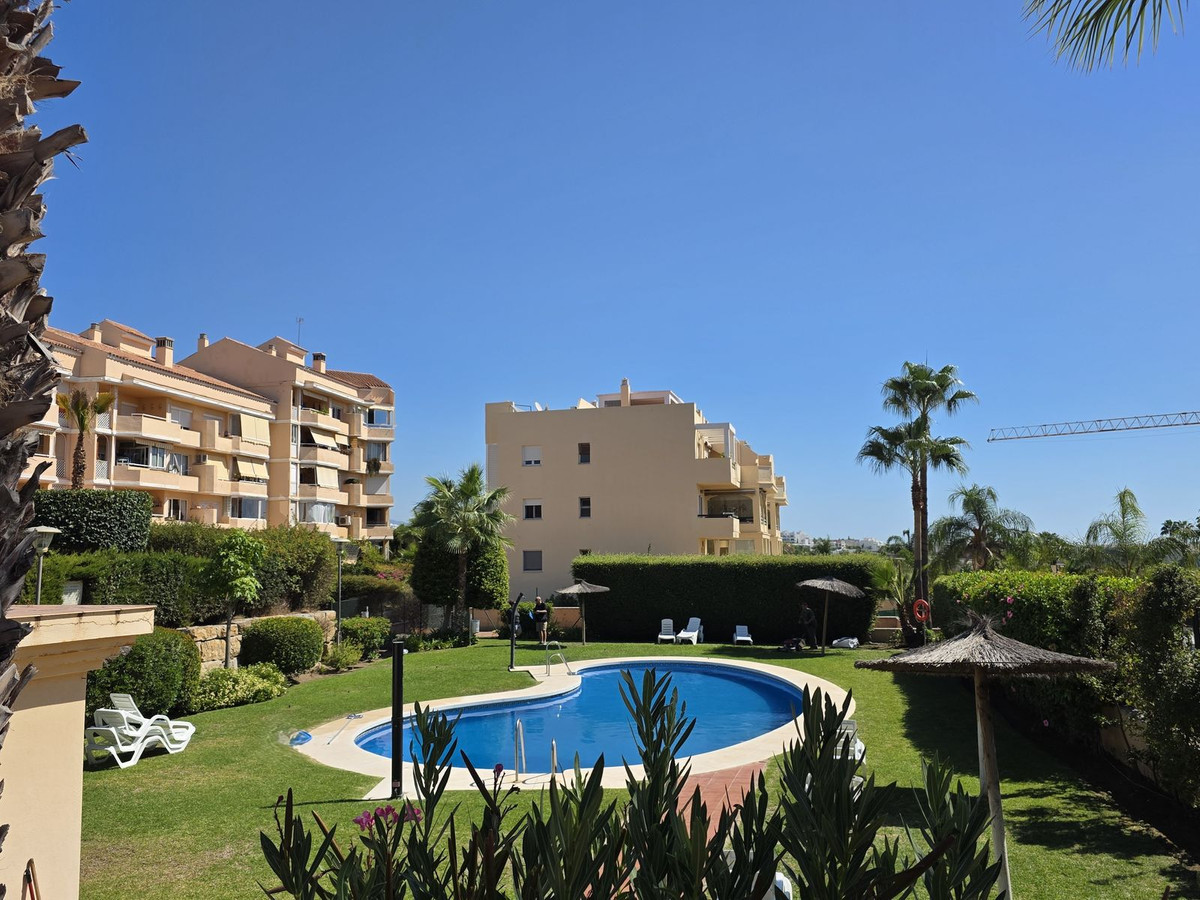 3 Bed - Apartment for Sale in New Golden Mile, Estepona