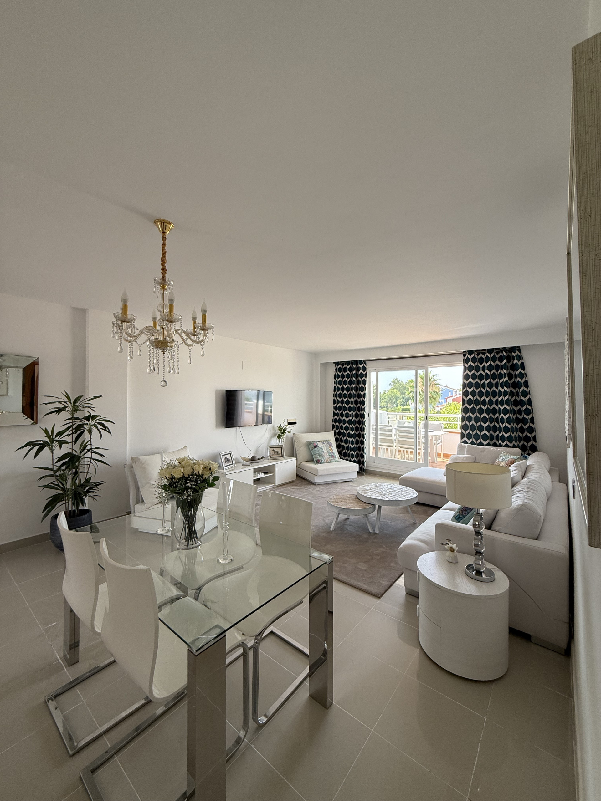 2 Bed, 2 Bath - Apartment Holiday Rental in El Paraiso, Estepona