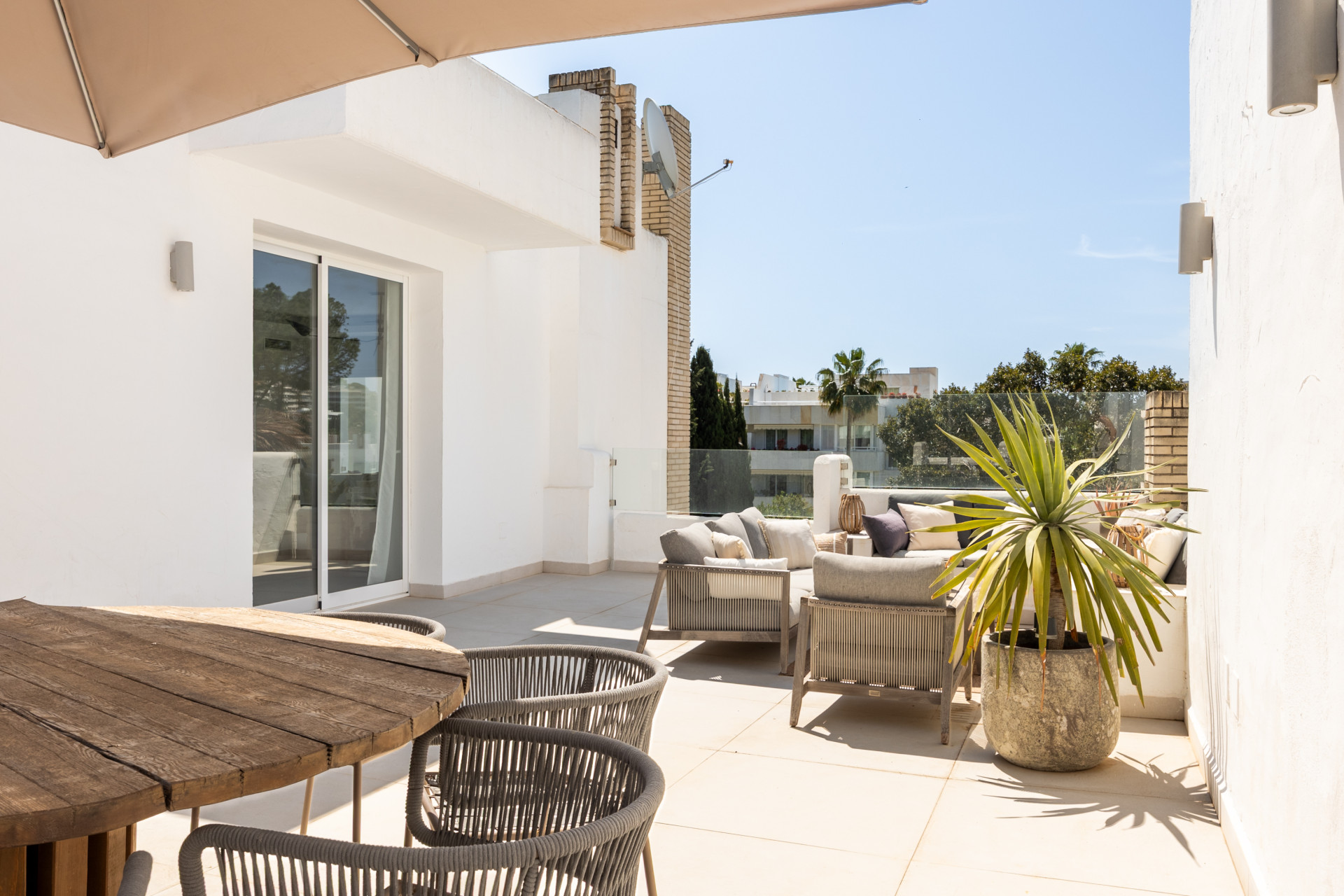 3 спални, 2 бани - Апартамент за продажба в Nueva Andalucía