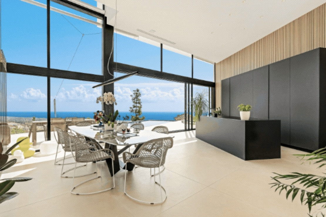 4 Bed, 5 Bath - Villa for Sale in Marbella