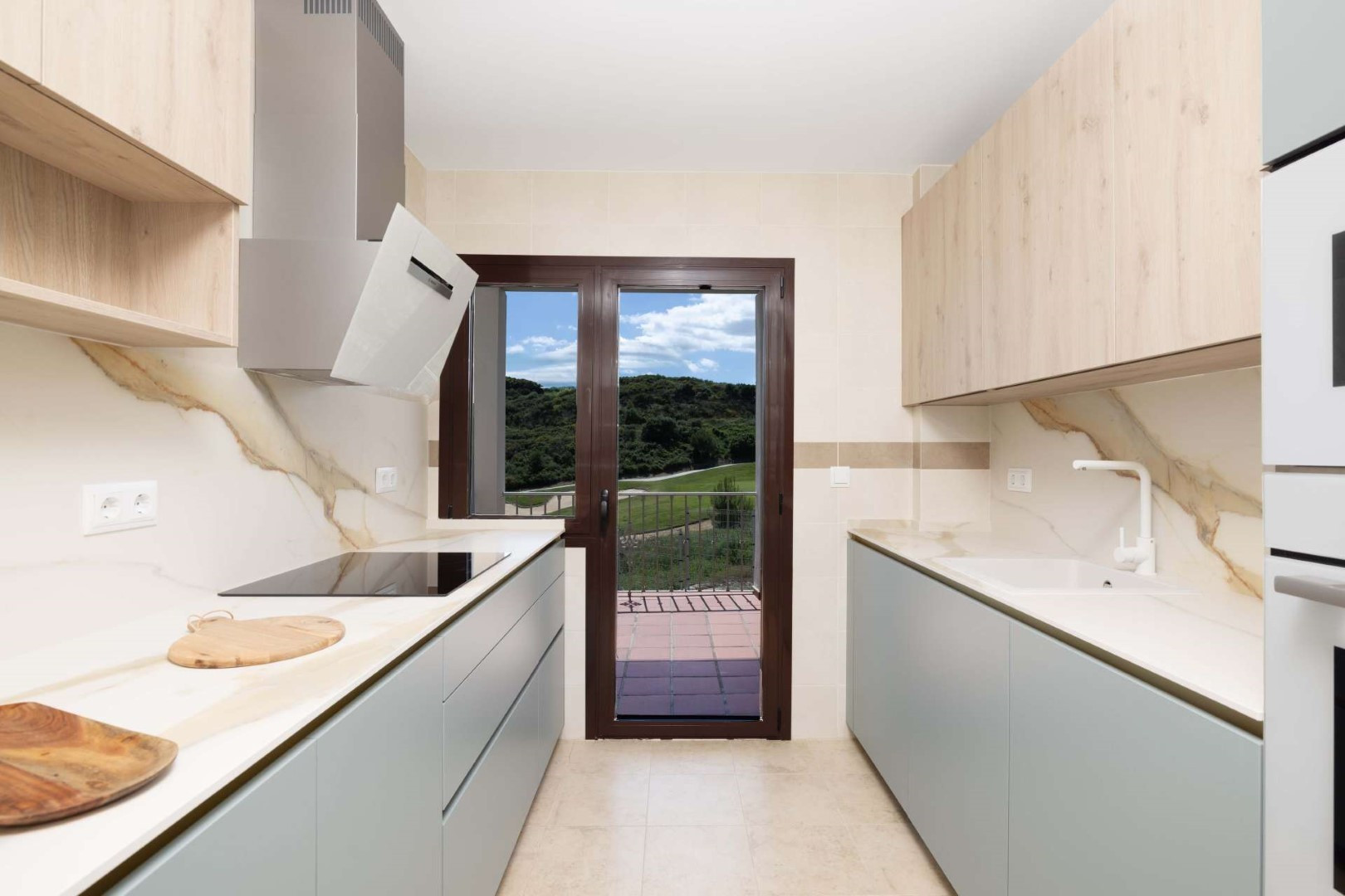 Casa Adosada de 3 Dormitorios en venta en Estepona