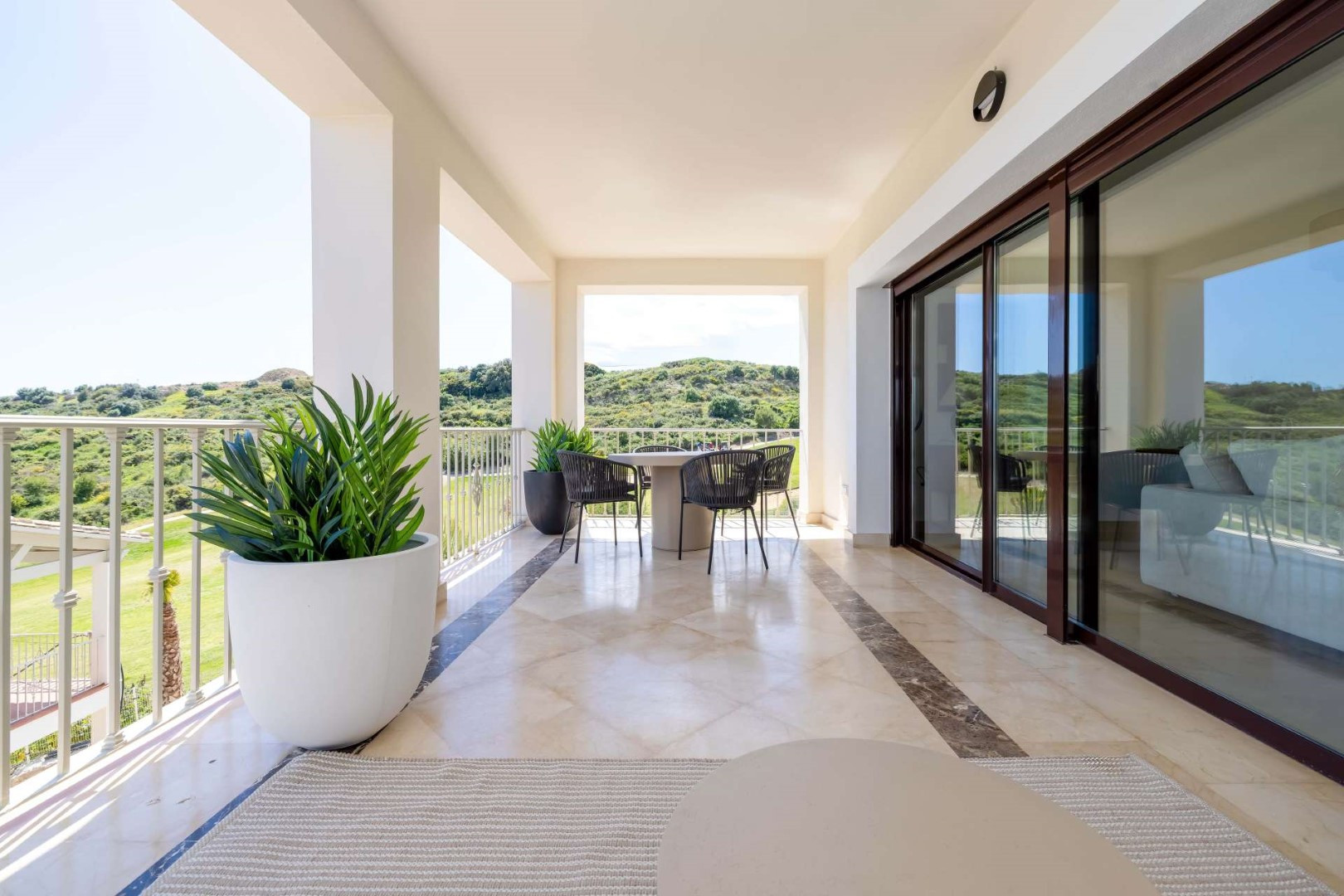 Casa Adosada de 3 Dormitorios en venta en Estepona