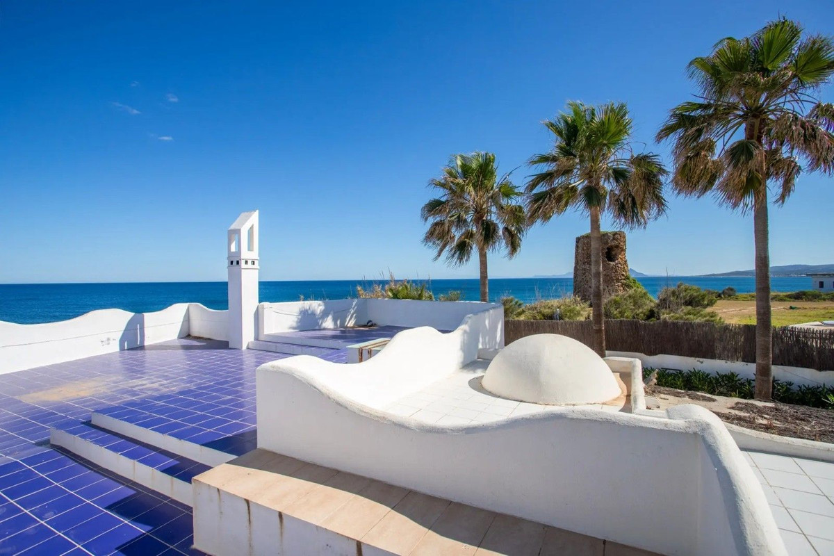 Casa de 3 Dormitorios y 2 Baños en venta en Manilva
