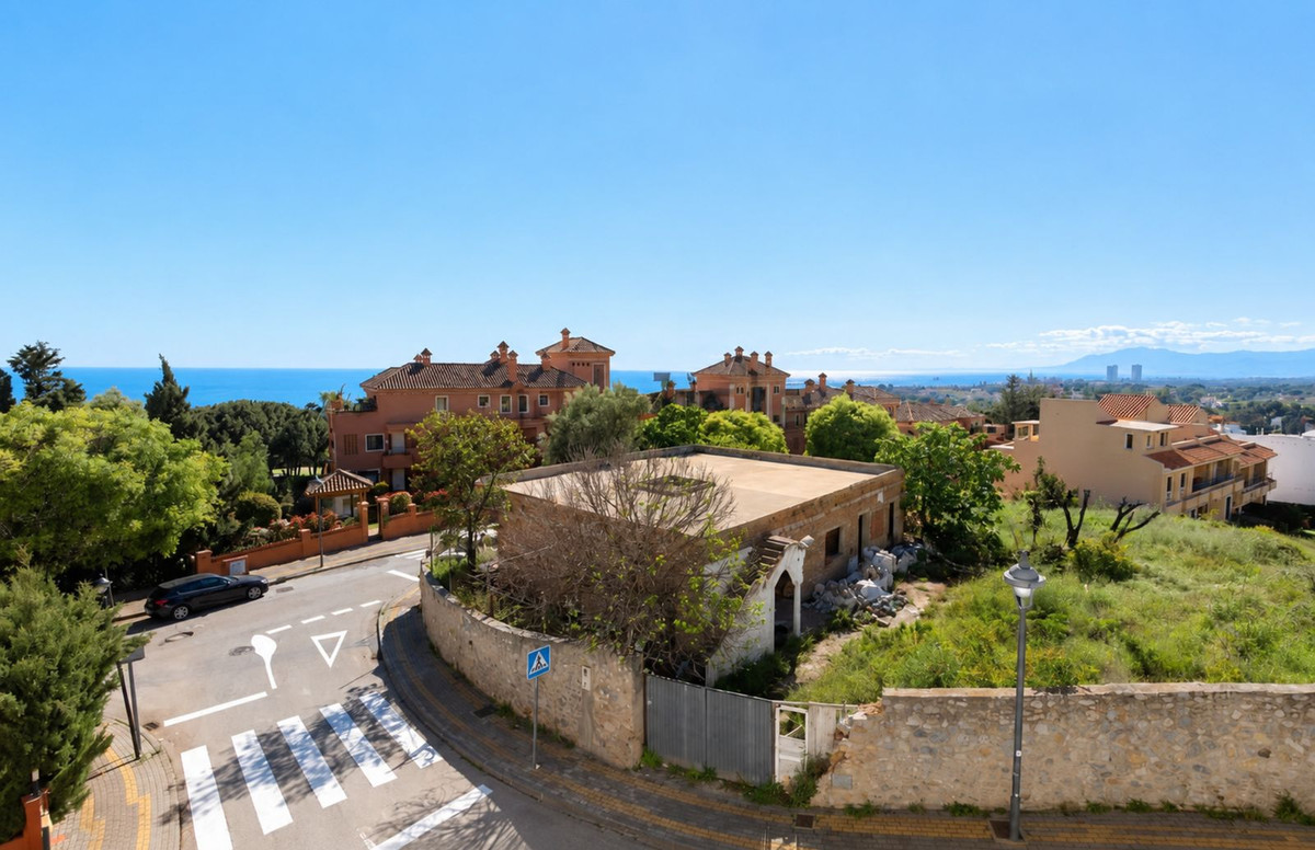 Casa Adosada de 3 Dormitorios en venta en Cabopino, Marbella