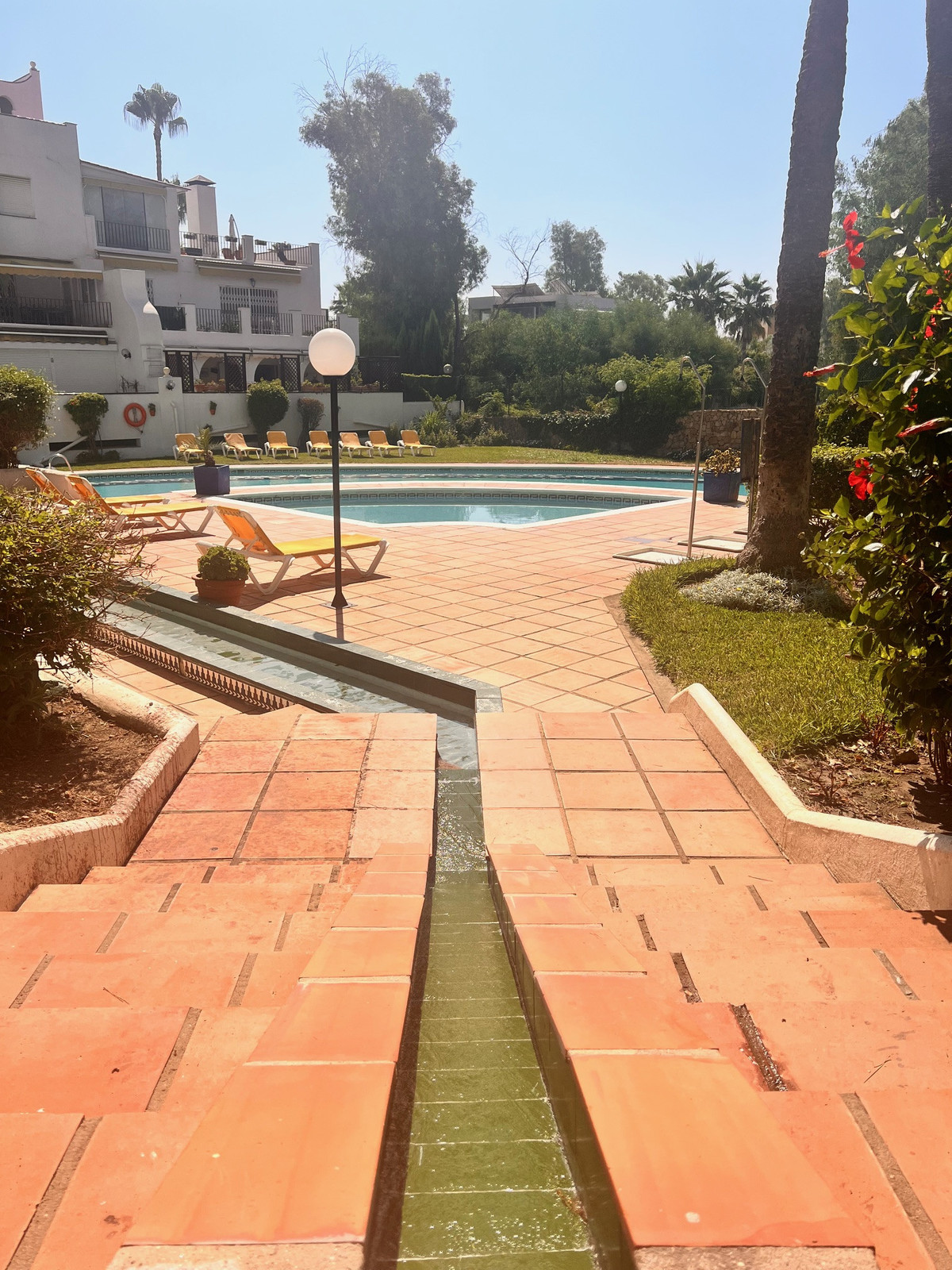 Piso de 2 Dormitorios en venta en Estepona