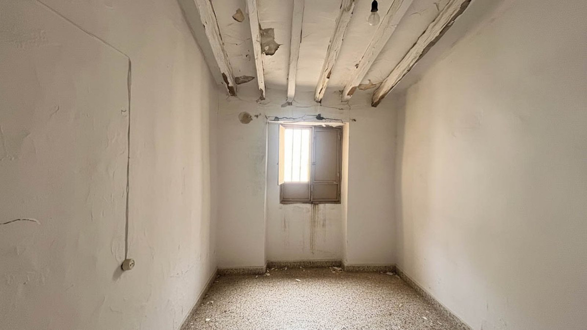 Casa Adosada de 4 Dormitorios en venta en Colmenar