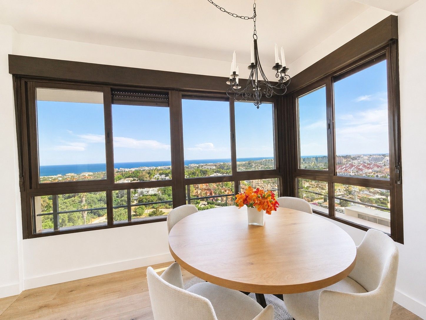 Piso de 1 Dormitorio en venta en Nueva Andalucía, Marbella
