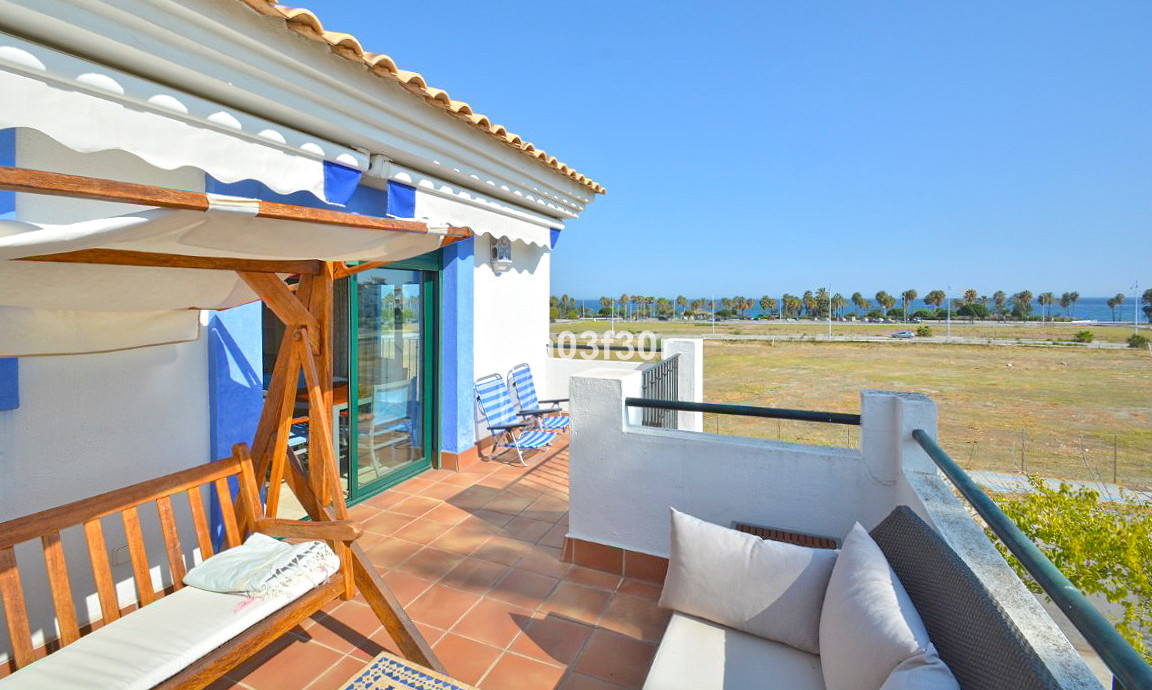 Casa Adosada de 5 Dormitorios y 5 Baños en alquiler vacacional en San Pedro de Alcántara