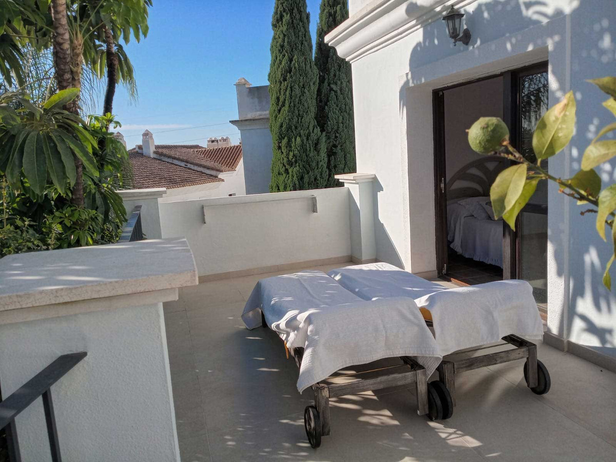 Casa Adosada de 3 Dormitorios en venta en El Paraíso