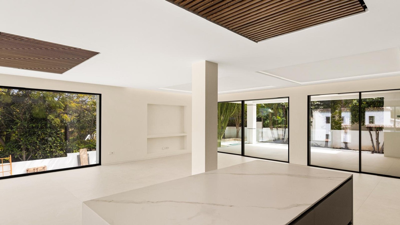 Casa de 6 Dormitorios en venta en Guadalmina Alta, San Pedro de Alcántara