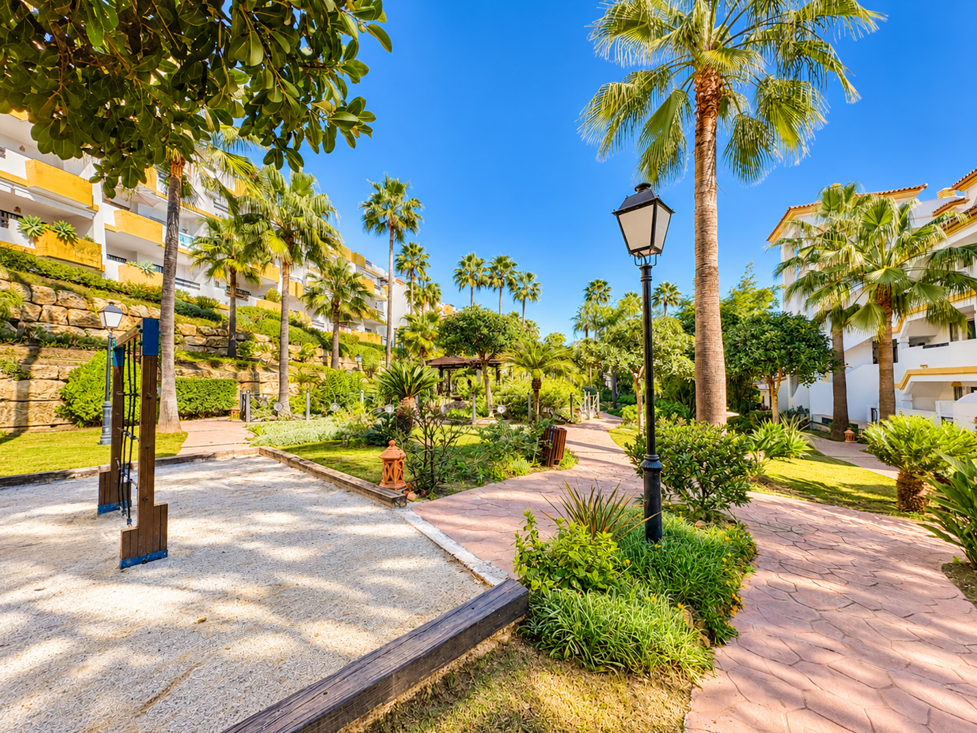 2 Bed, 2 Bath - Apartment for Sale in La Cala de Mijas