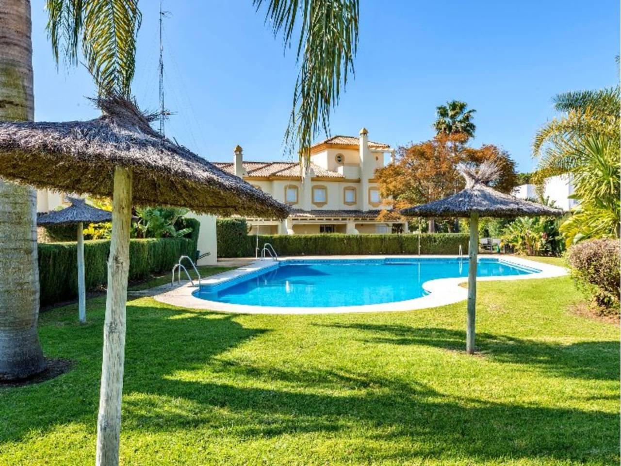 Casa Adosada de 3 Dormitorios en alquiler vacacional en Chiclana de la Frontera