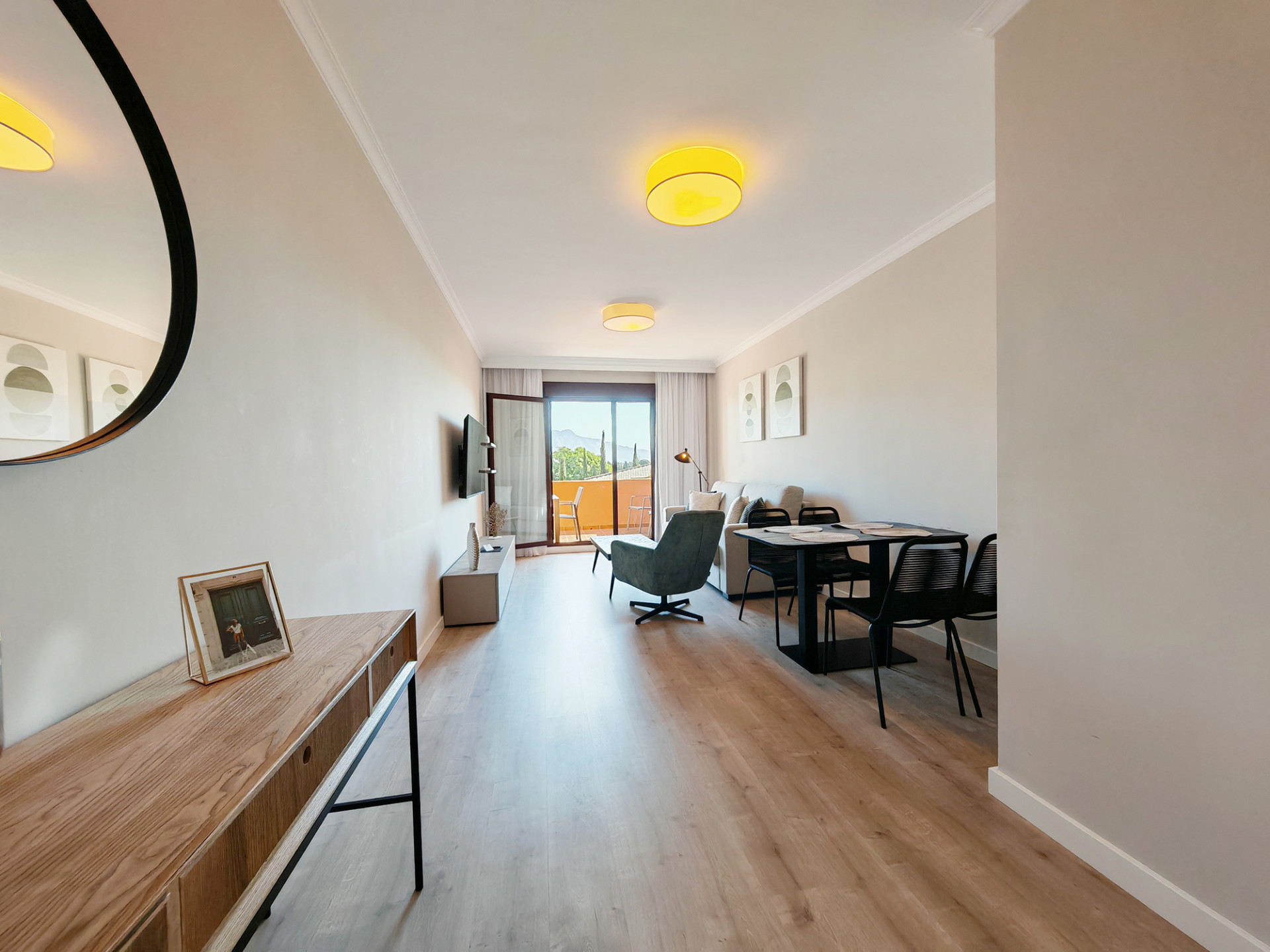 Piso de 2 Dormitorios en venta en Benahavís