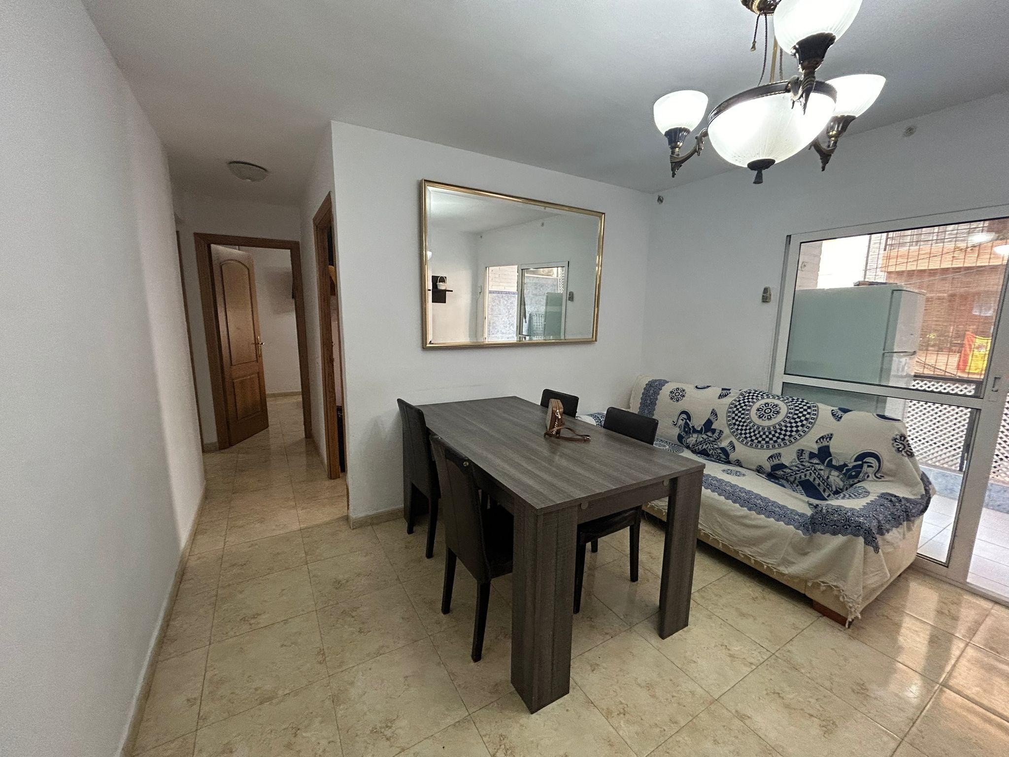 Piso de 3 Dormitorios en venta en Milla de Oro, Marbella