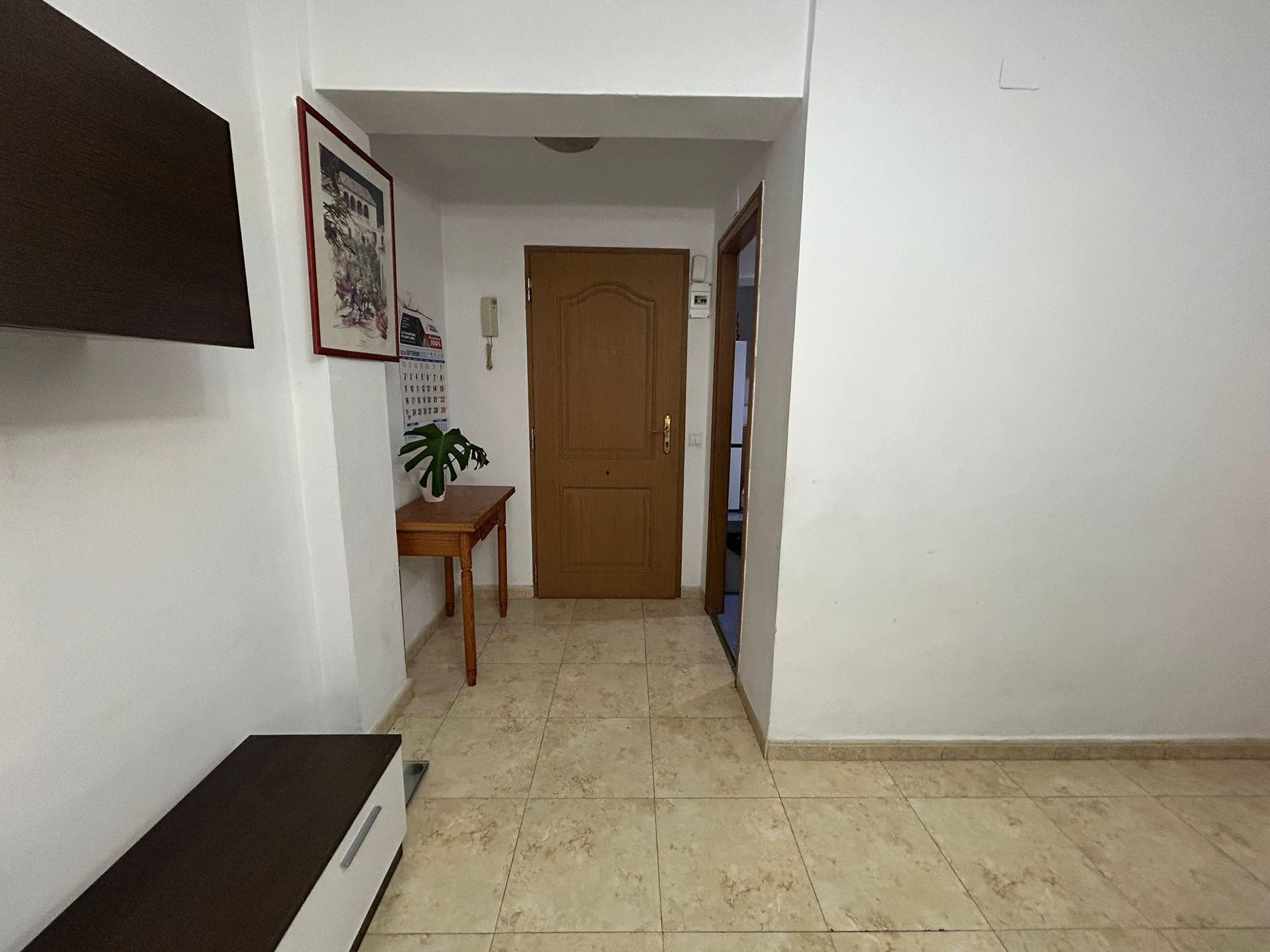 Piso de 3 Dormitorios en venta en Milla de Oro, Marbella
