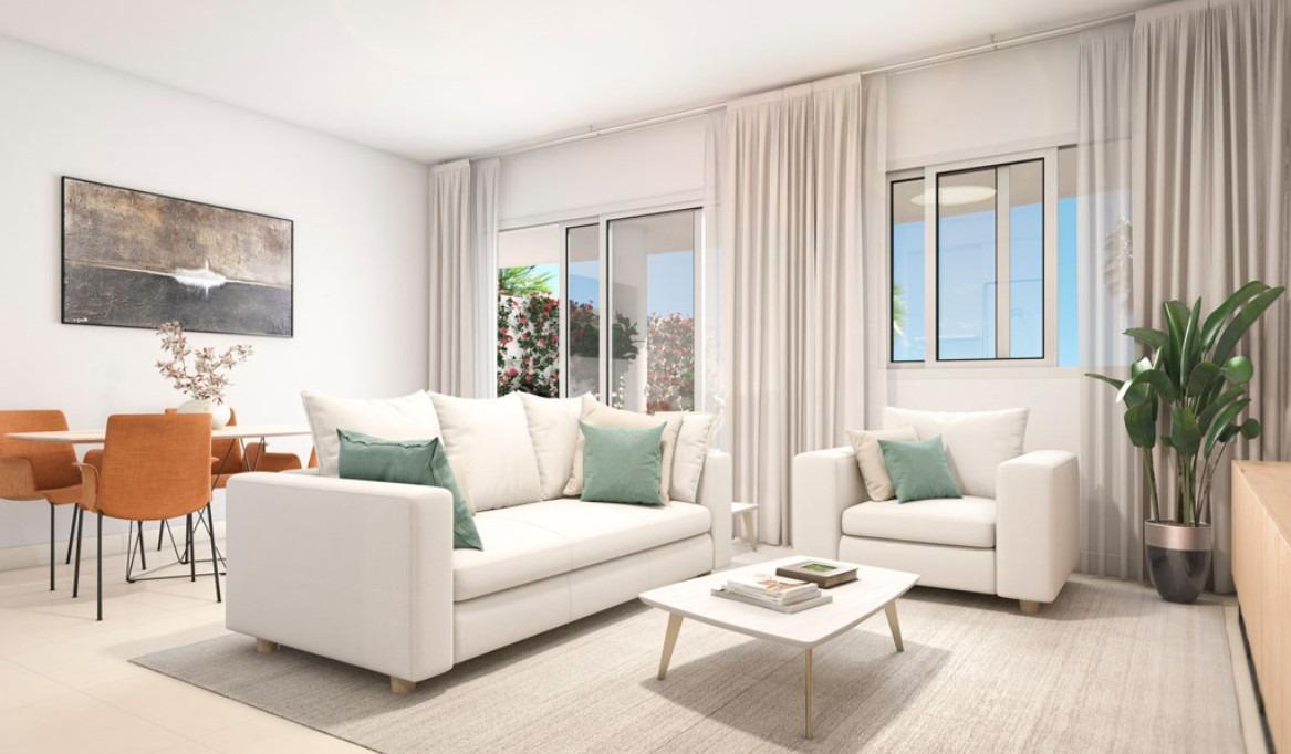 Piso de 3 Dormitorios y 2 Baños en venta en Benalmádena Costa