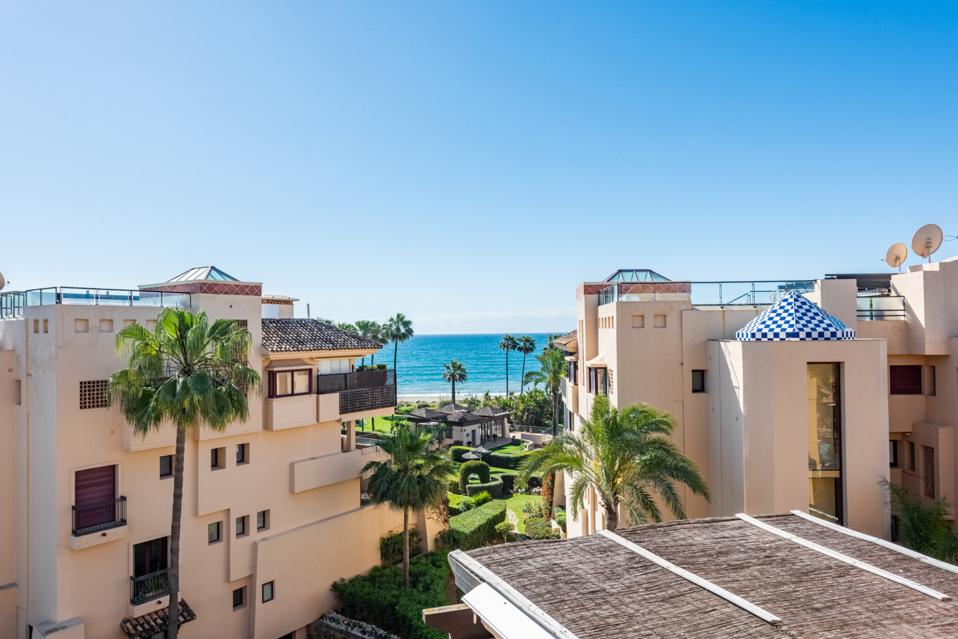 Ático de 3 Dormitorios y 3 Baños en venta en Estepona