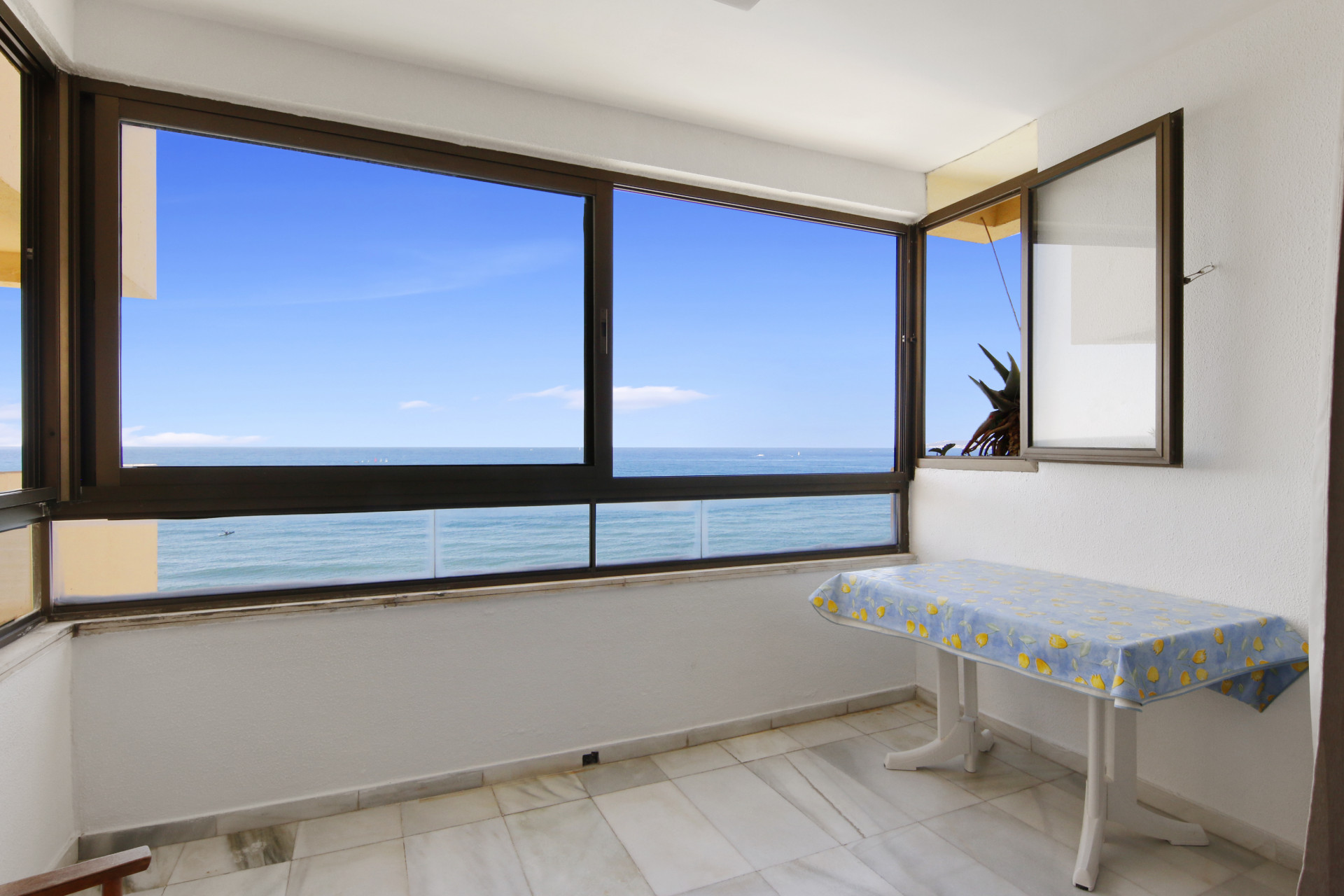 Piso de 2 Dormitorios en venta en Estepona Centro