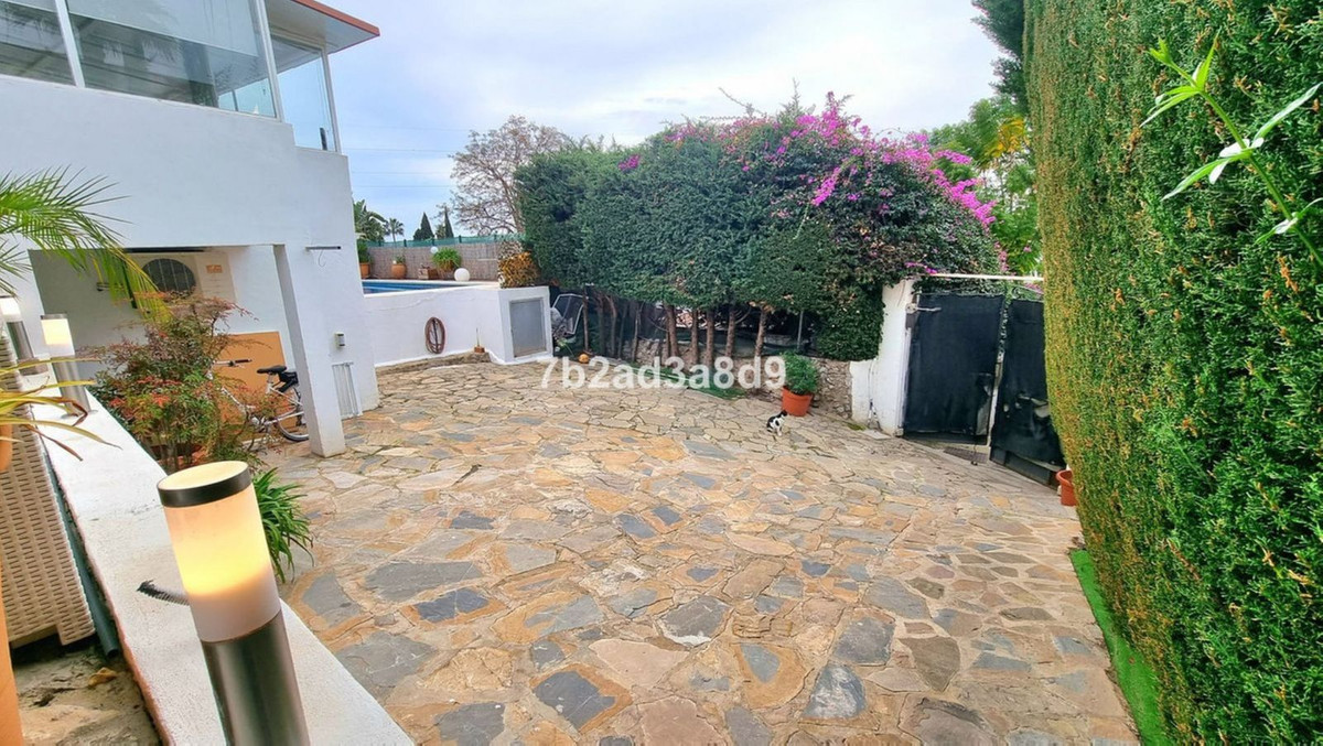 3 кровать 2 ванна Вилла для продажи в Nueva Andalucia, Marbella