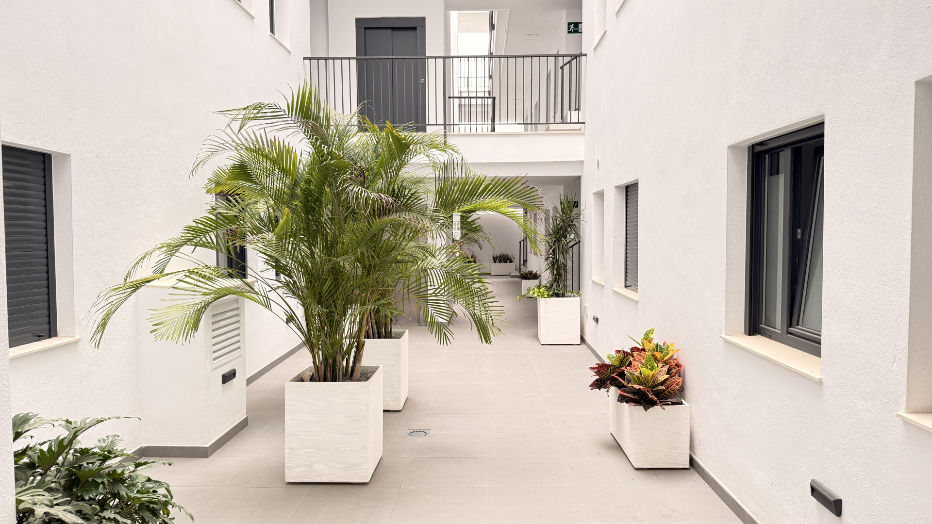 Piso de 2 Dormitorios en venta en Las Lagunas de Mijas