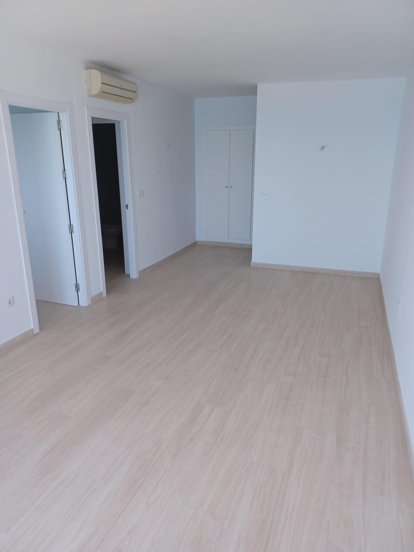 Piso de 2 Dormitorios en venta en Torreblanca del Sol, Fuengirola