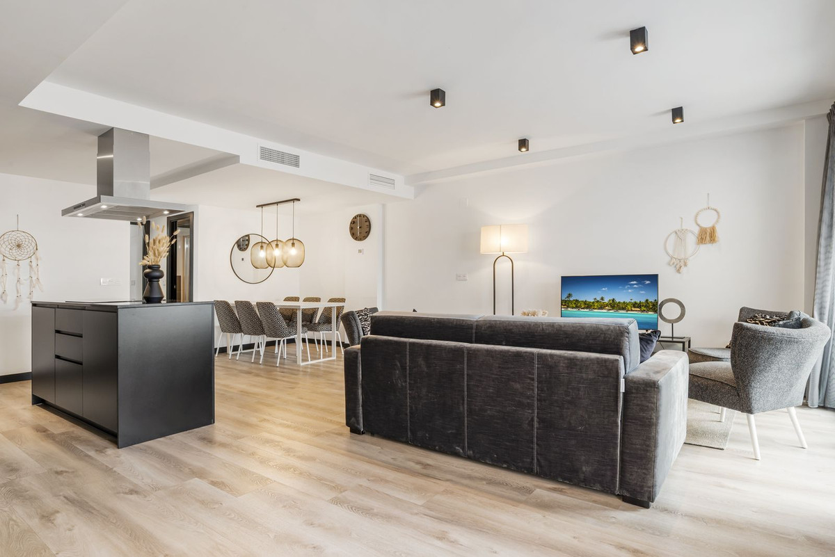 Piso de 2 Dormitorios y 1 Baño en venta en Mijas