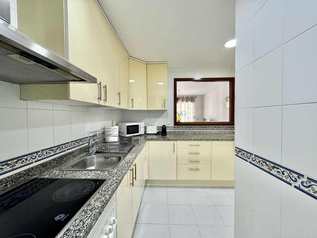 Piso de 2 Dormitorios y 2 Baños en alquiler vacacional en La Duquesa