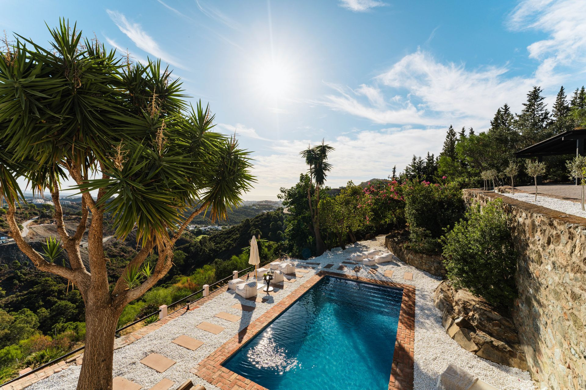 6 Bed - Villa for Sale in El Madronal, Benahavis