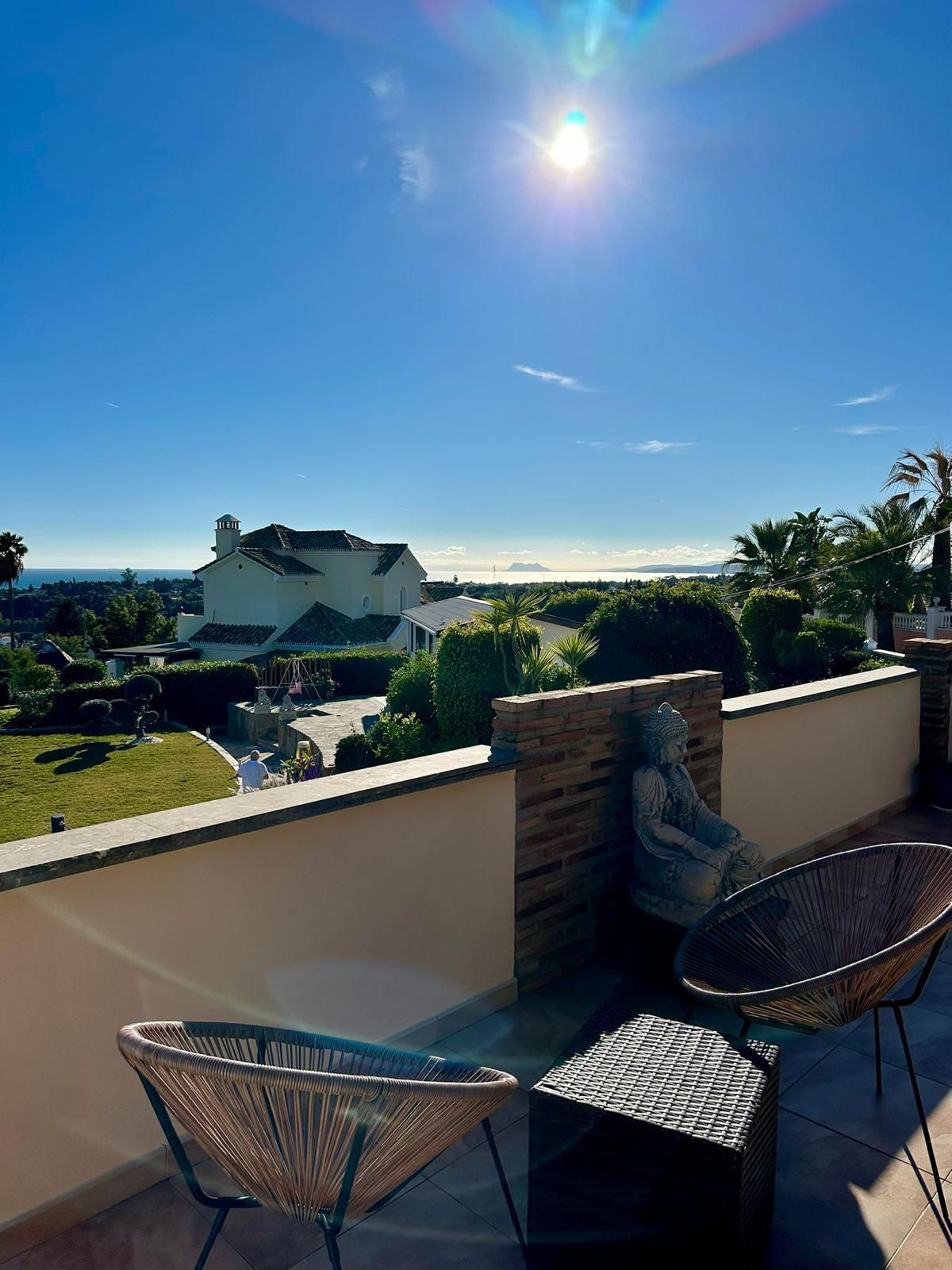 Casa de 6 Dormitorios y 5 Baños en venta en Estepona