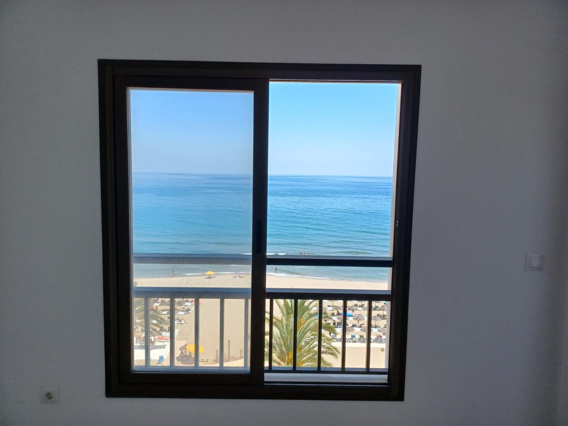 Piso de 2 Dormitorios en venta en Torreblanca del Sol, Fuengirola