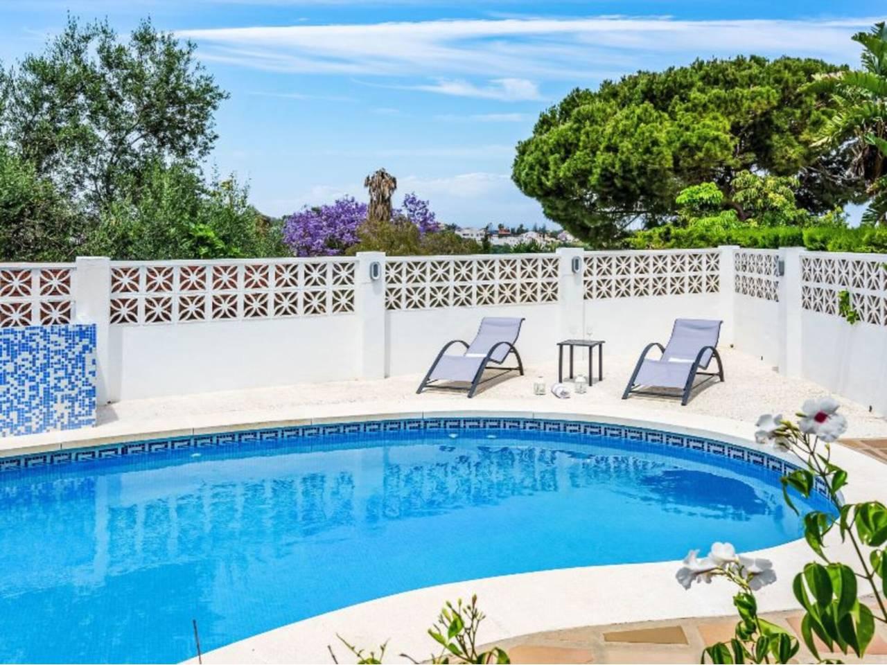 Casa de 3 Dormitorios y 2 Baños en alquiler vacacional en Torremolinos Centro
