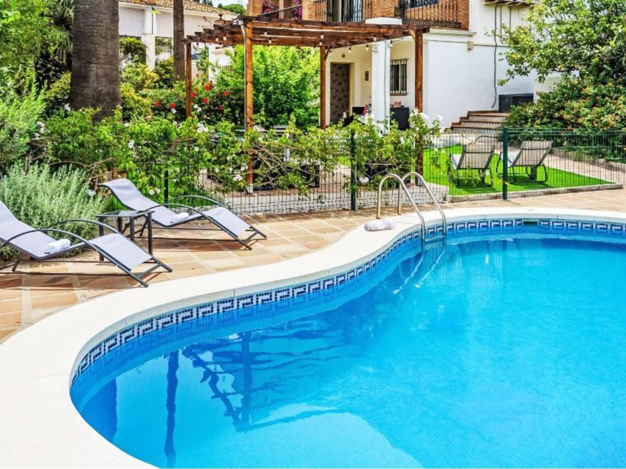 Casa de 3 Dormitorios y 2 Baños en alquiler vacacional en Torremolinos Centro
