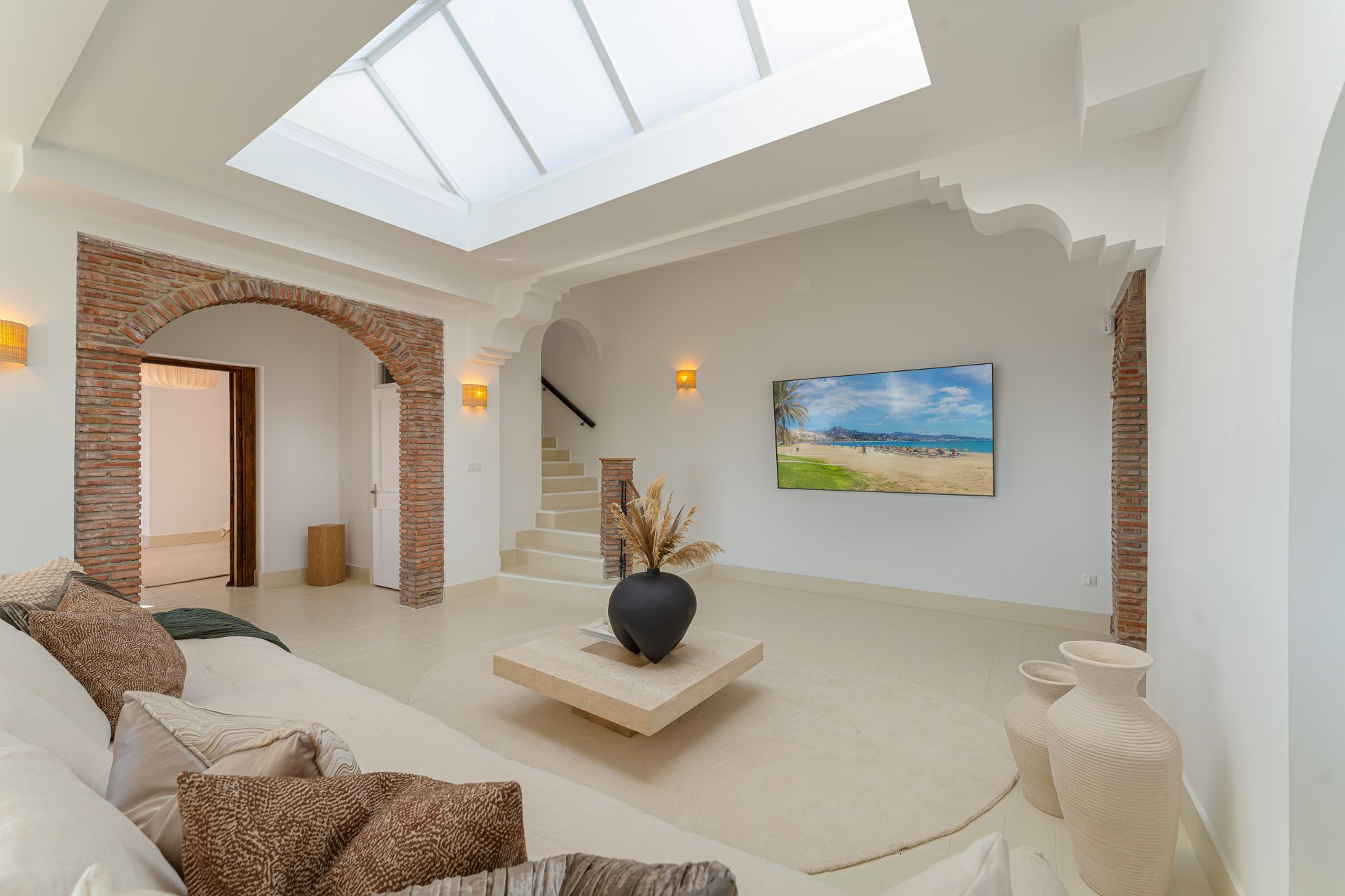 6 Bed - Villa for Sale in El Madronal, Benahavis