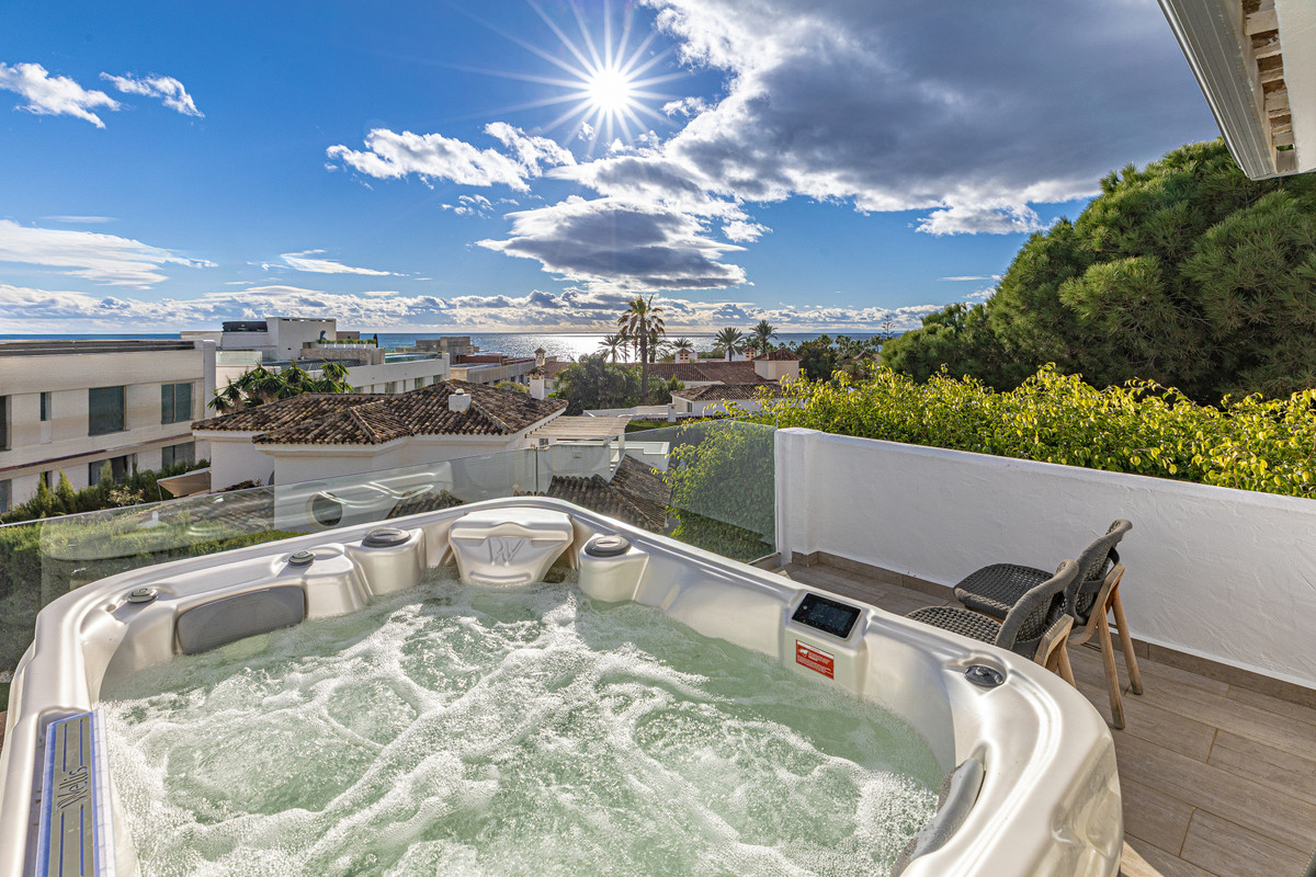 5 спални - Вила за продажба в Marbella