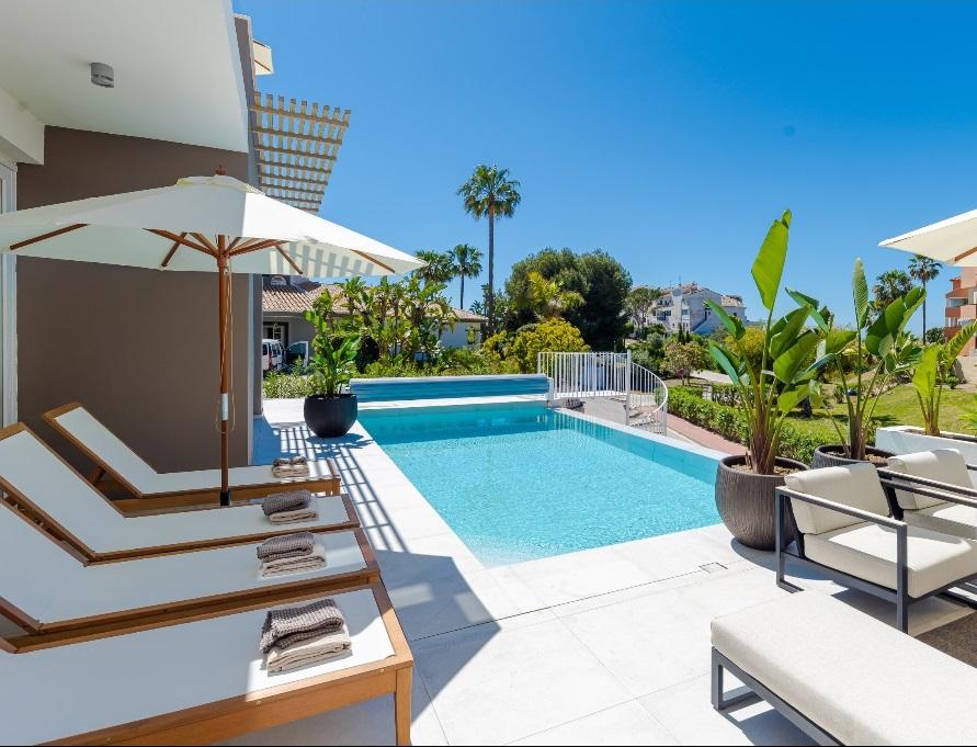 9 Bed, 9 Bath - Villa Holiday Rental in Mijas Pueblo