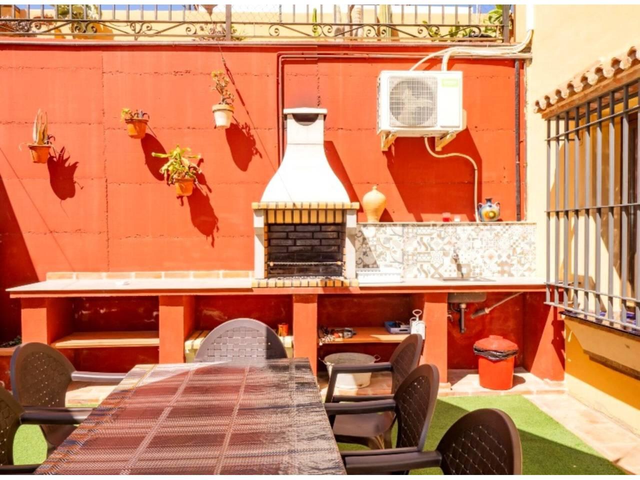 Casa de 5 Dormitorios y 4 Baños en alquiler vacacional en Benalmádena Costa