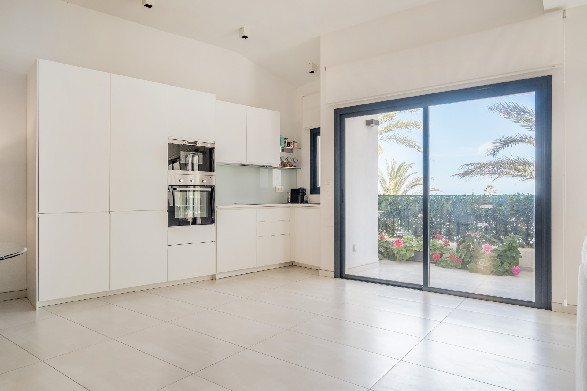 Ático de 2 Dormitorios y 2 Baños en venta en Cabopino, Marbella