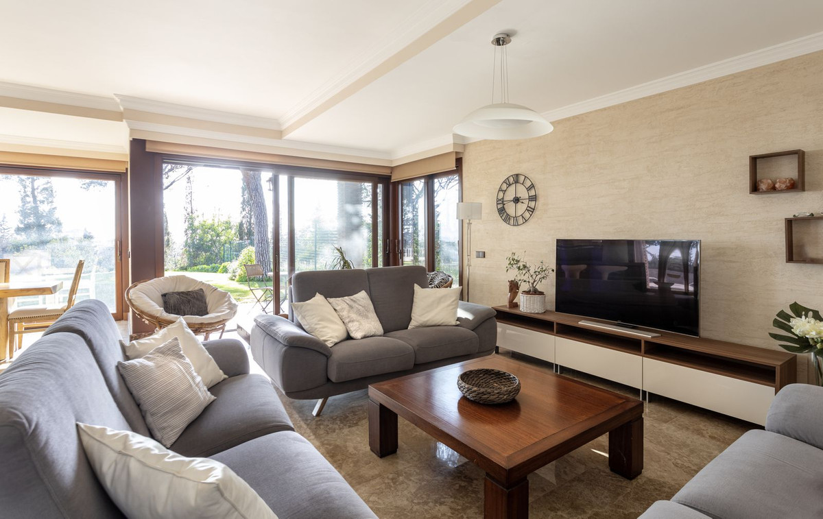 6 кровать 4 ванна Вилла для продажи в Elviria, Marbella