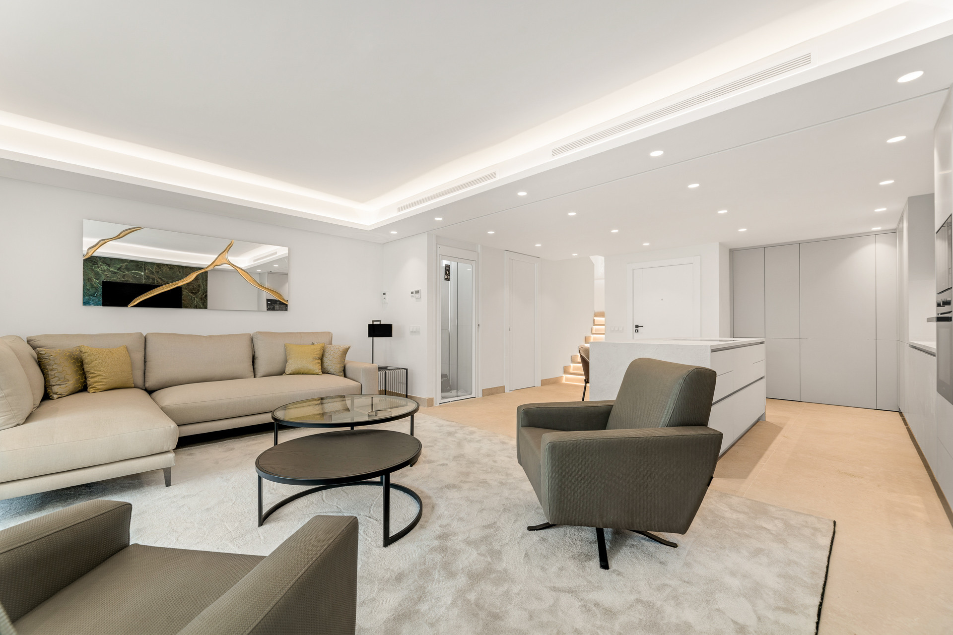 Casa Adosada de 4 Dormitorios en venta en Estepona