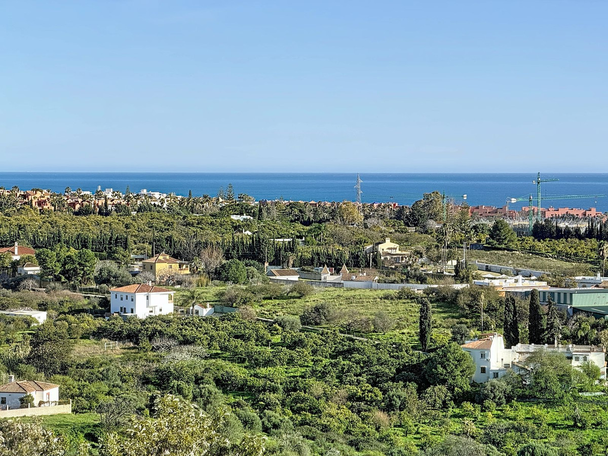 2 Bed, 2 Bath - Apartment for Sale in New Golden Mile, Estepona